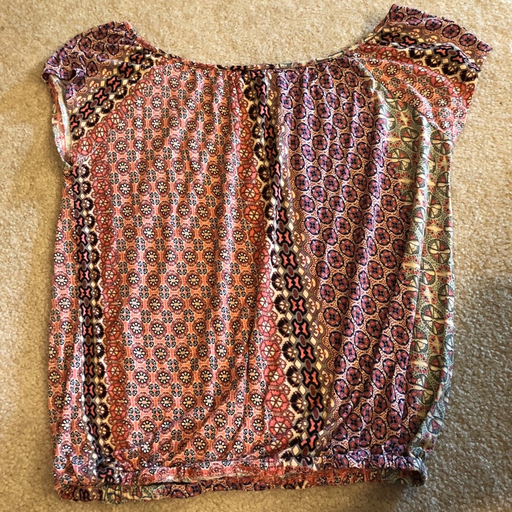 Multicolored Patterned Top - Picture 2 of 2